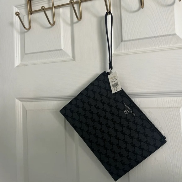 NWT Michael Kors Jet Set Clutch wristlet black and grey - Picture 1 of 4